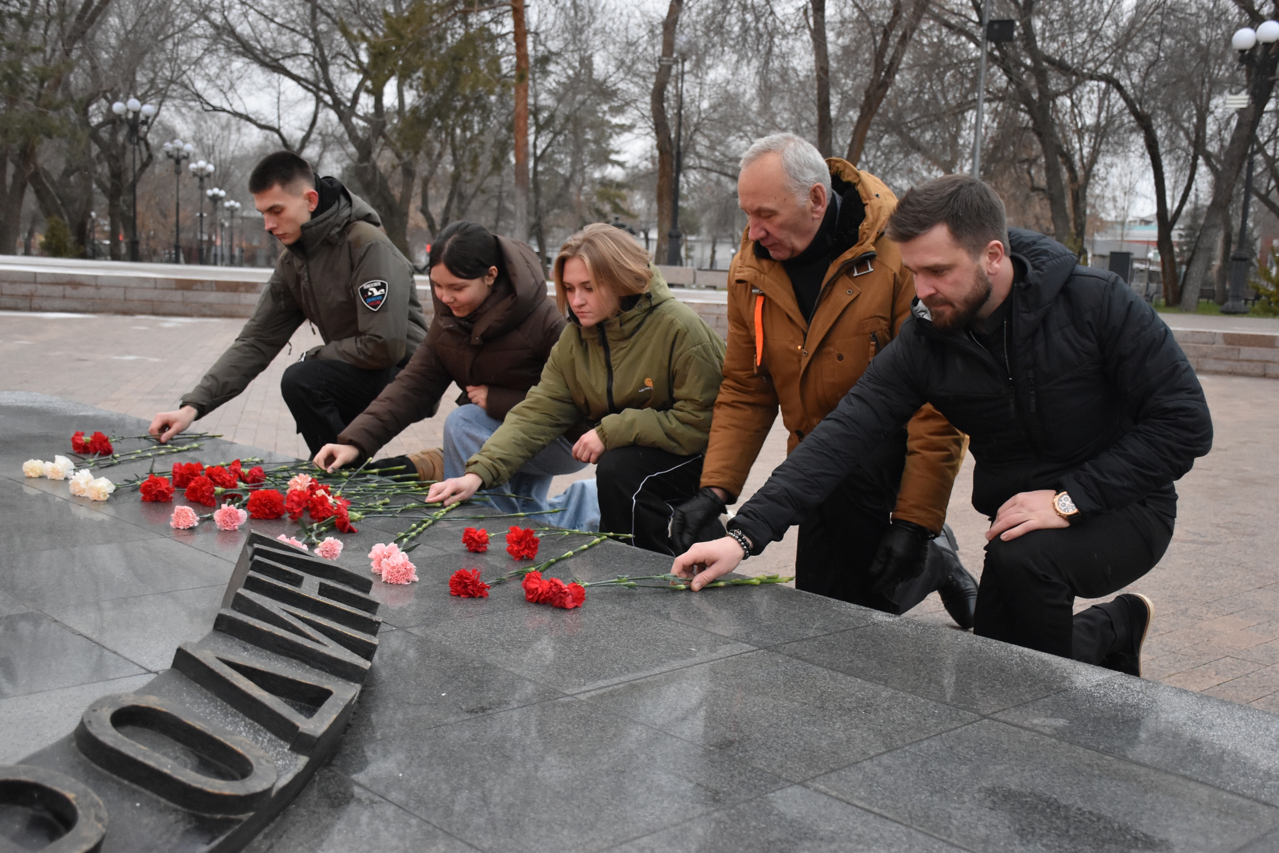 В День неизвестного солдата в Оренбурге прошли мероприятия посвященные Памятной дате