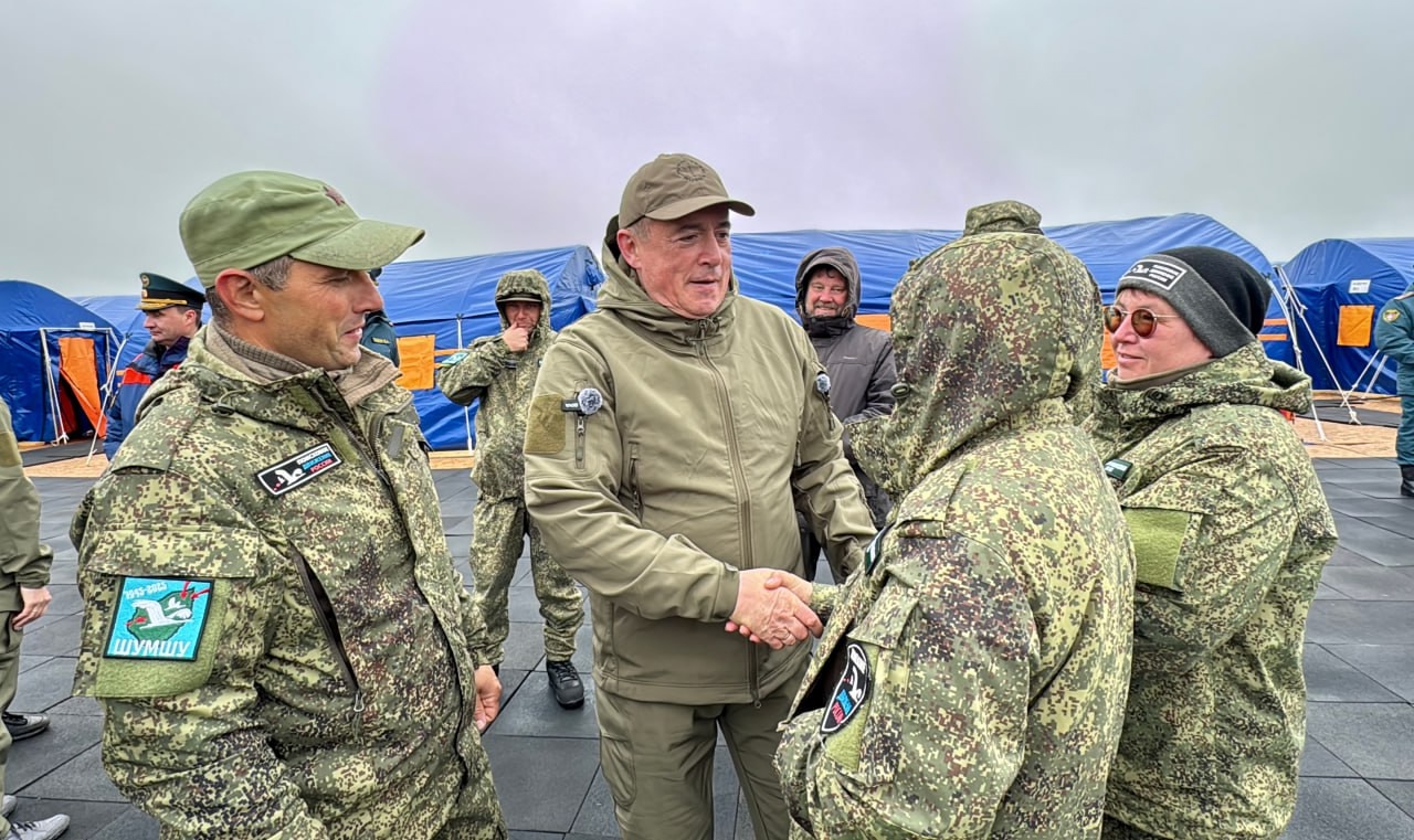 На острове Шумшу торжественно открыли военно-патриотический лагерь