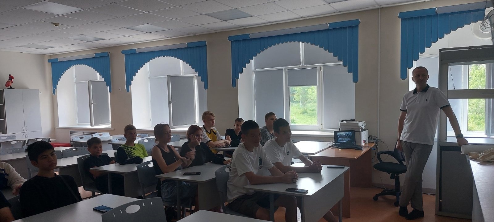Школа юного поисковика работает в Переволоцком районе